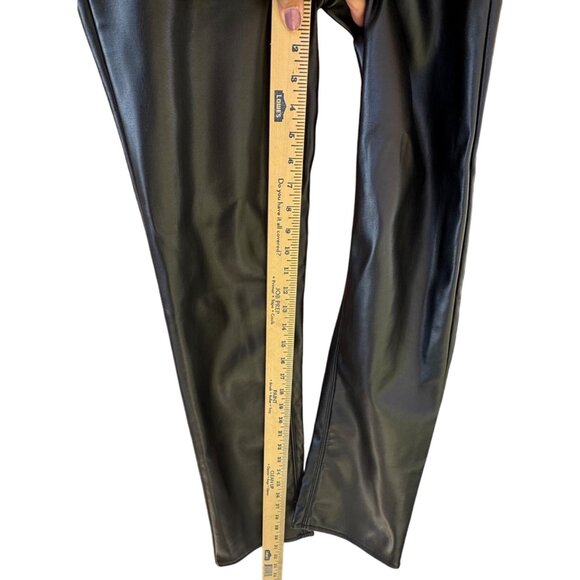 NWT Good American Womens Size 2/26 Black Faux Leather Straight Leg Pocket Pants - Picture 10 of 11